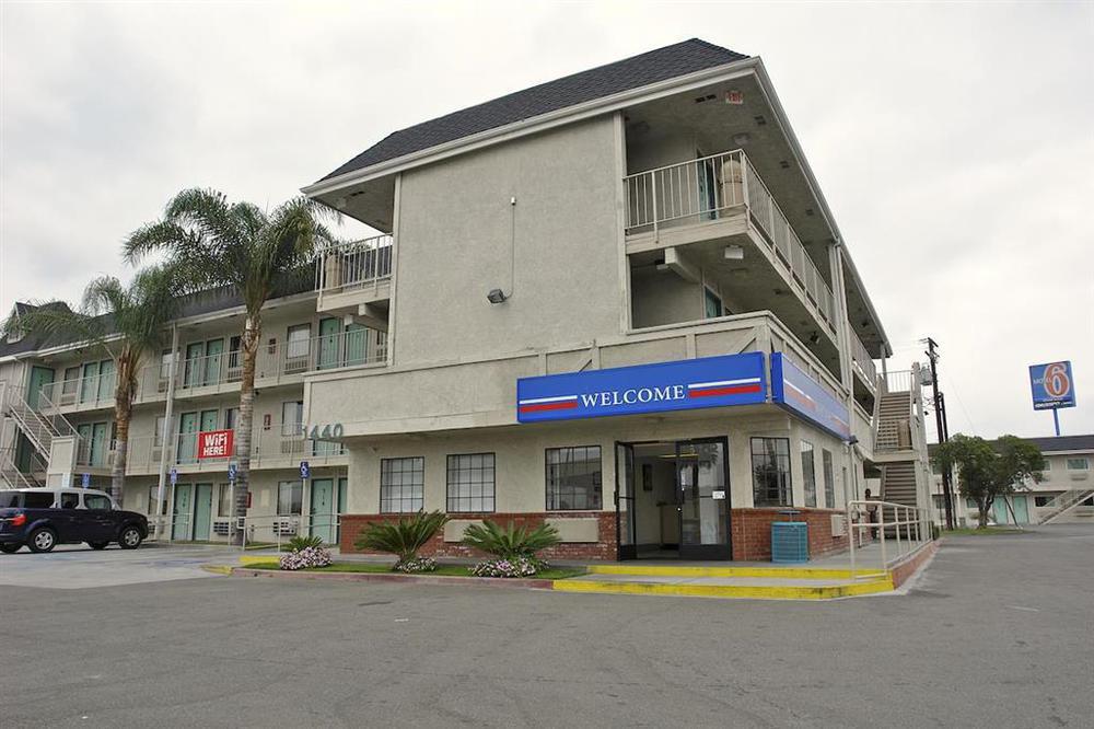 Motel 6-Anaheim, Ca - Fullerton East Bagian luar foto