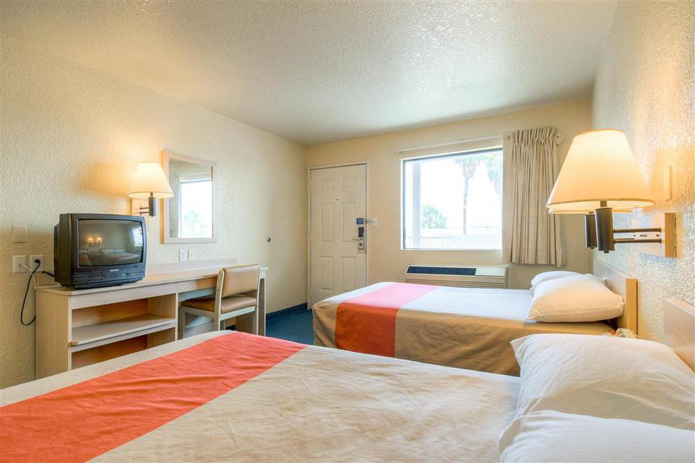 Motel 6-Anaheim, Ca - Fullerton East Ruang foto